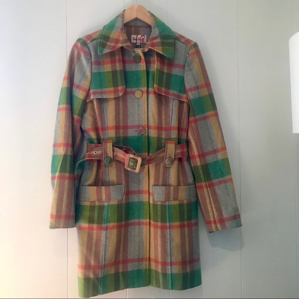 Women’s Outerwear Plaid Fashion Coat Small Belted
